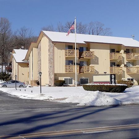 Iron Horse Inn Simsbury Kültér fotó