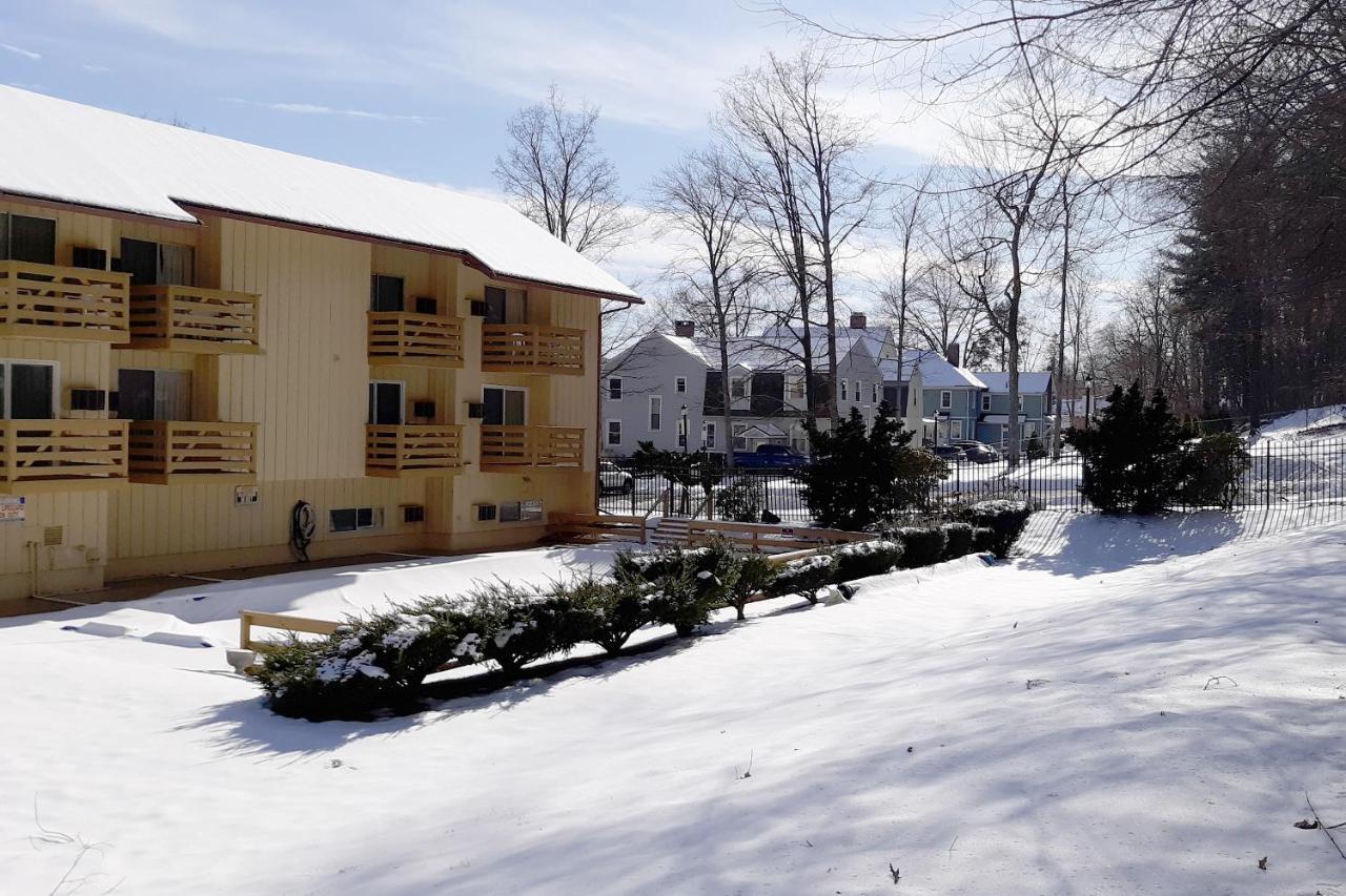 Iron Horse Inn Simsbury Kültér fotó